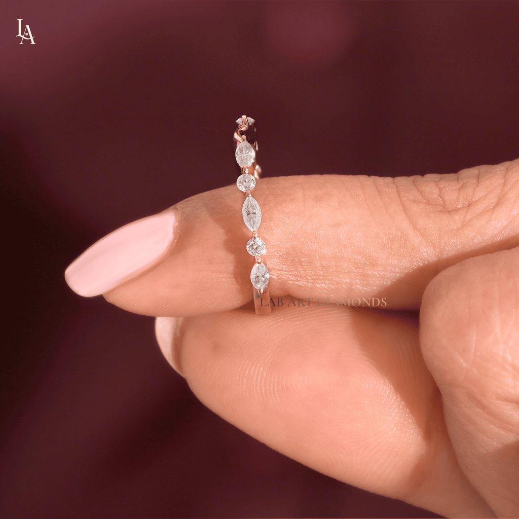 Vine Leaf Marquise Alternating Round Curved V Contour Band