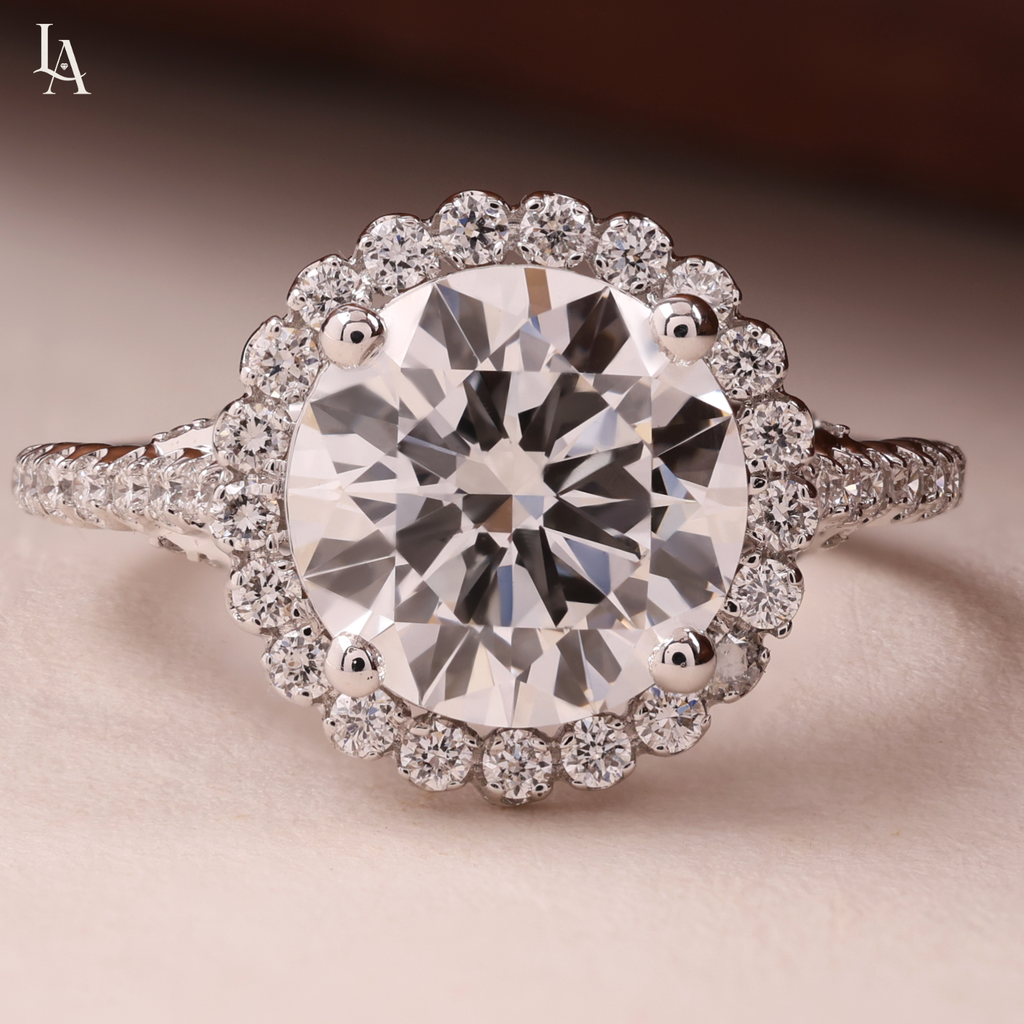 Round Cut Halo Engagement Ring