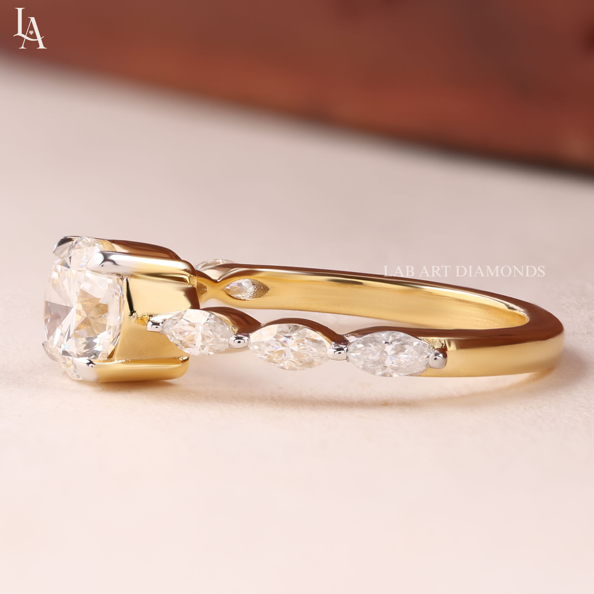 Round Cut Graduated Seven Stone Engagement Ring