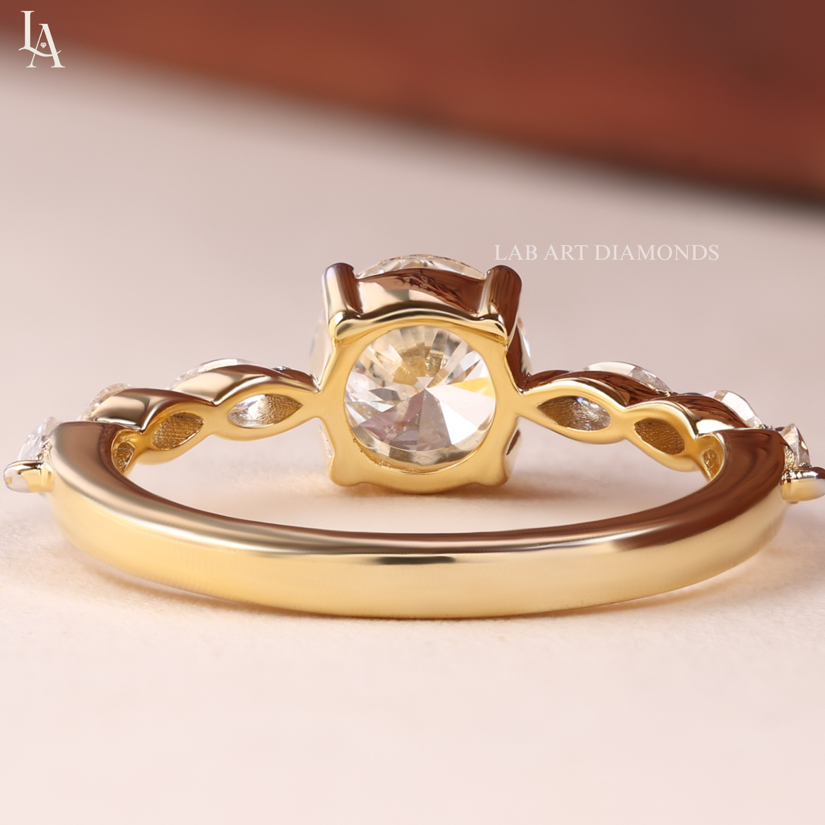 Round Cut Graduated Seven Stone Engagement Ring