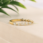 Vine Leaf Marquise Alternating Round Curved V Contour Band