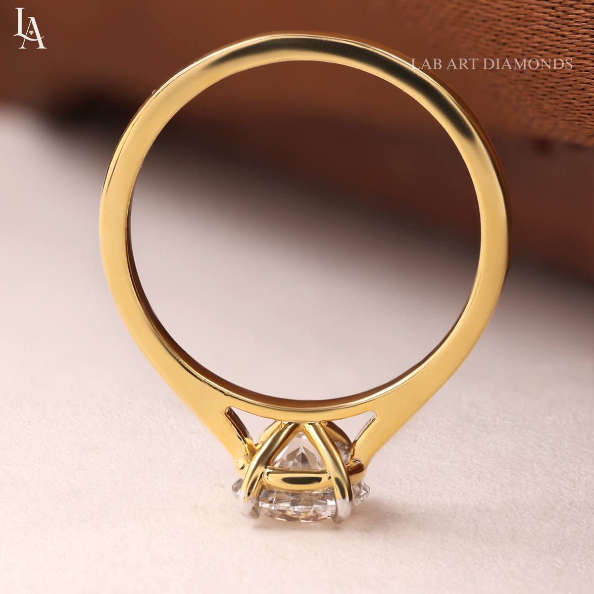 Round Cut Solitaire Engagement Ring
