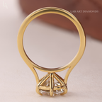 Round Cut Solitaire Engagement Ring