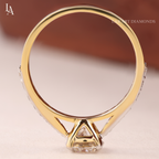 Round Cut Engagement Ring