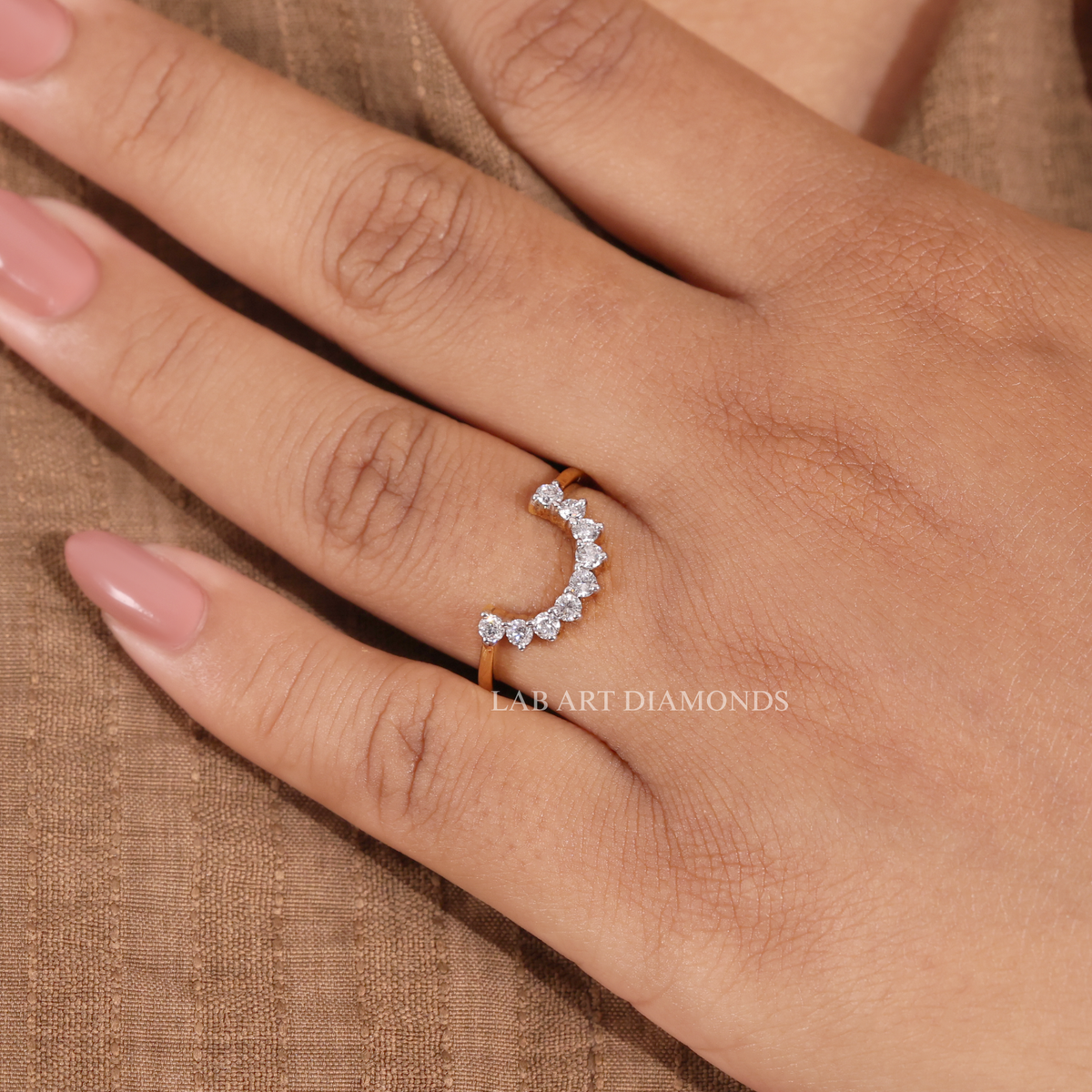 0.40 CT Curved Diamond Wedding Band