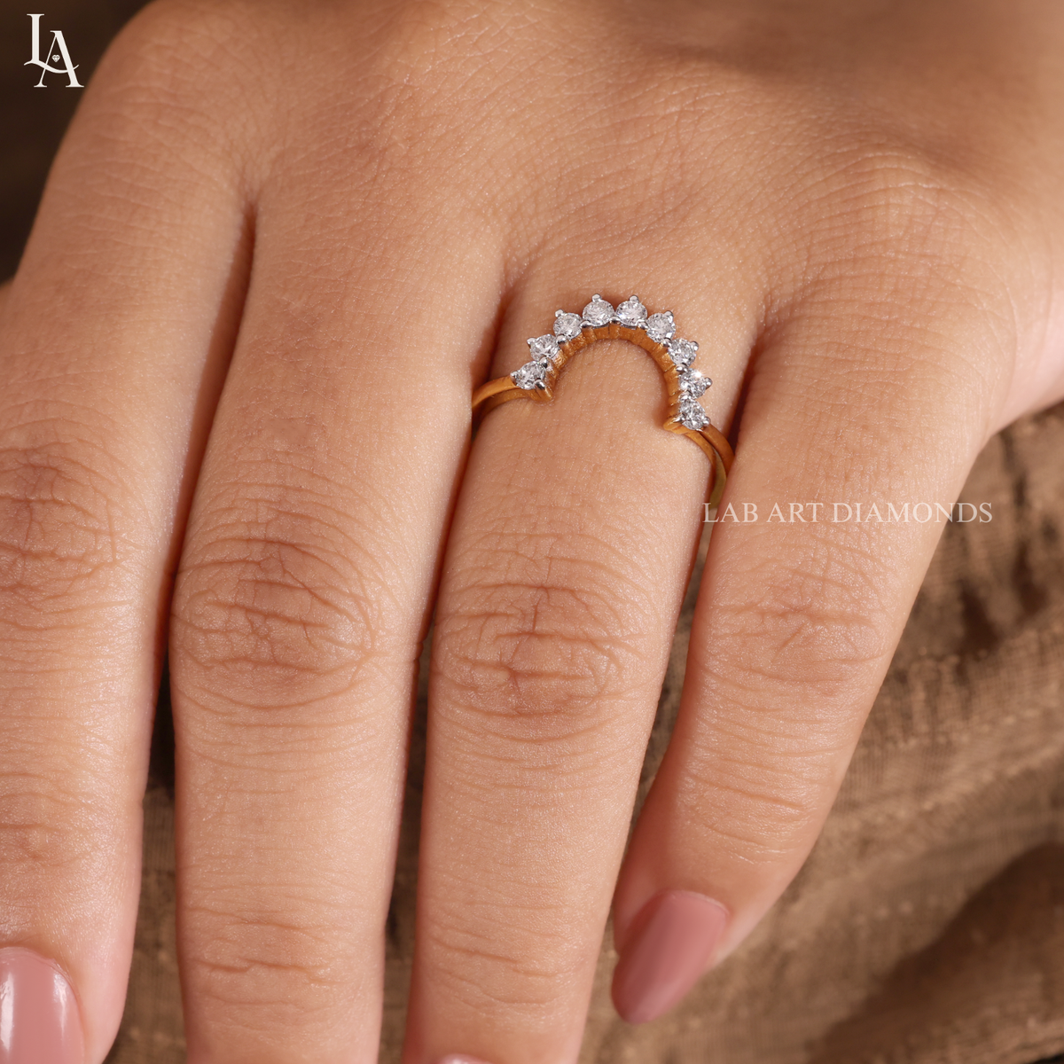0.40 CT Curved Diamond Wedding Band