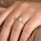 Round Cut Solitaire Engagement Ring