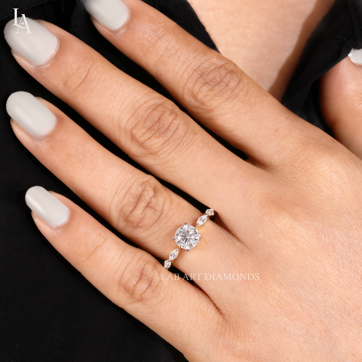 Round Cut Graduated Seven Stone Engagement Ring